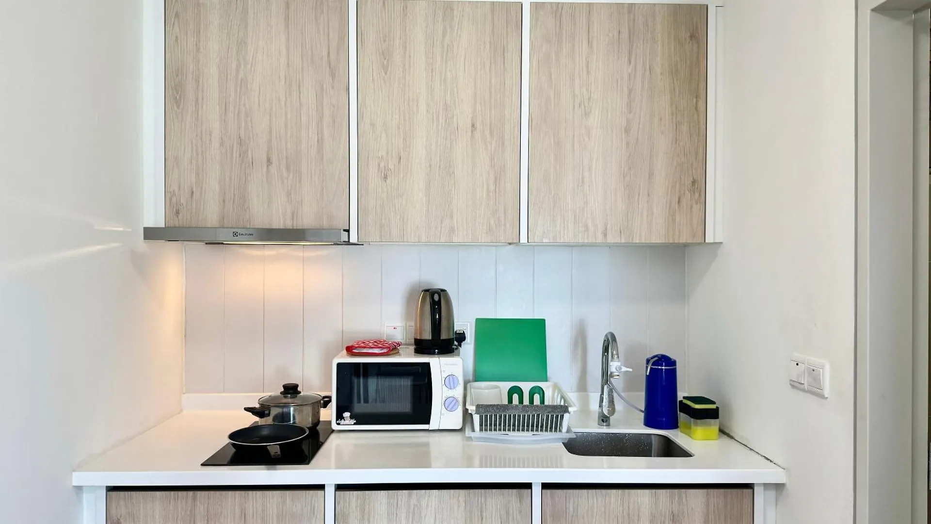 Una Serviced Apartment By Manatidur Kuala Lumpur