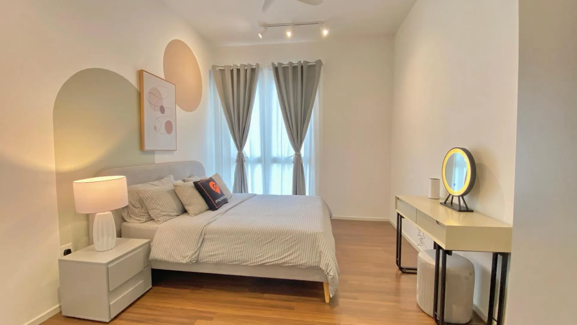 Una Serviced Apartment By Manatidur Kuala Lumpur