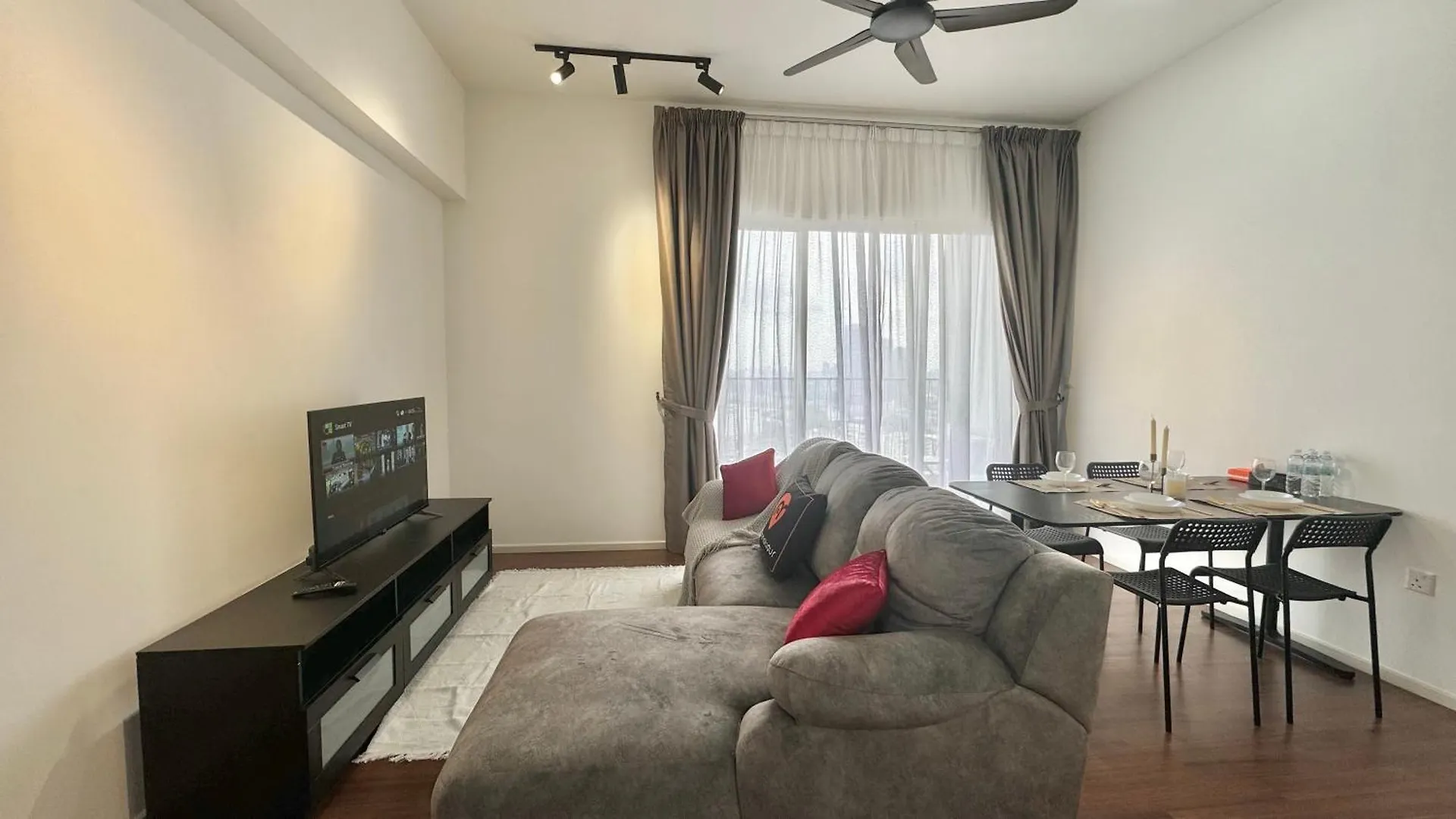 Una Serviced Apartment By Manatidur Kuala Lumpur