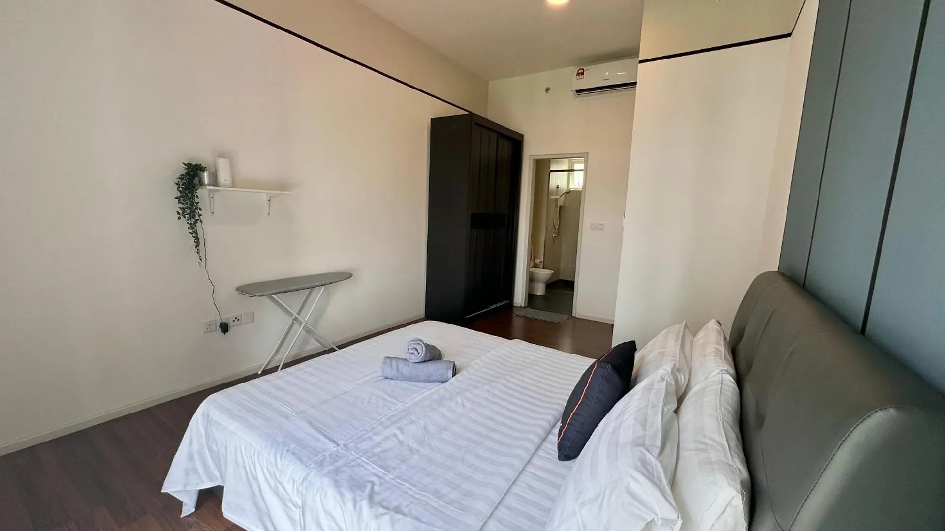 Una Serviced Apartment By Manatidur Kuala Lumpur 0*,  Malaysia