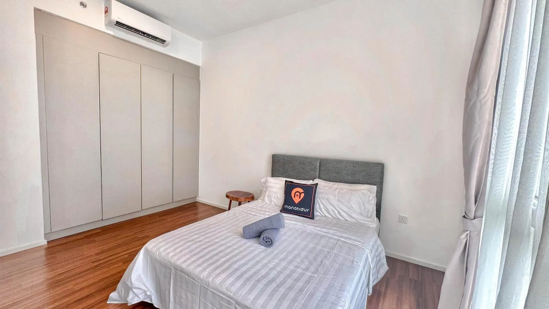 Una Serviced Apartment By Manatidur Kuala Lumpur