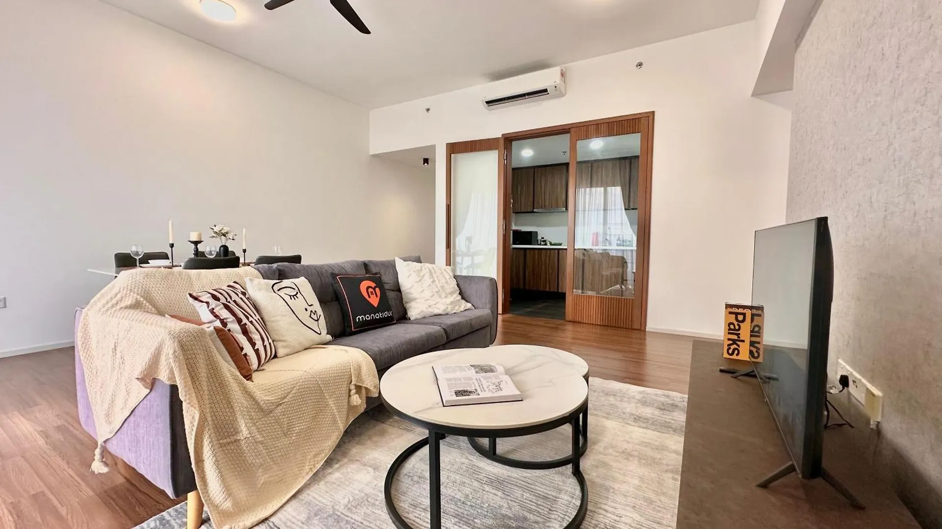 Una Serviced Apartment By Manatidur Kuala Lumpur